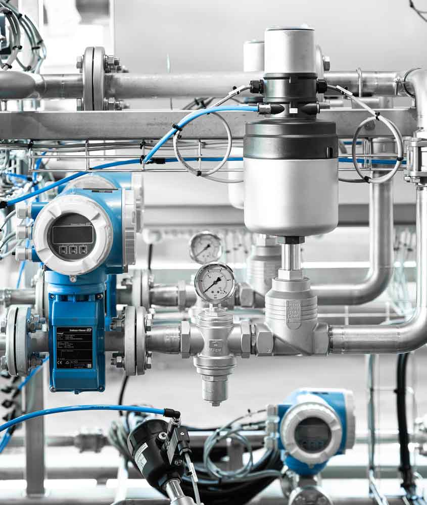 Mining process skid with instrumentation, valves, and fluid control systems for solid-liquid separation circuits.